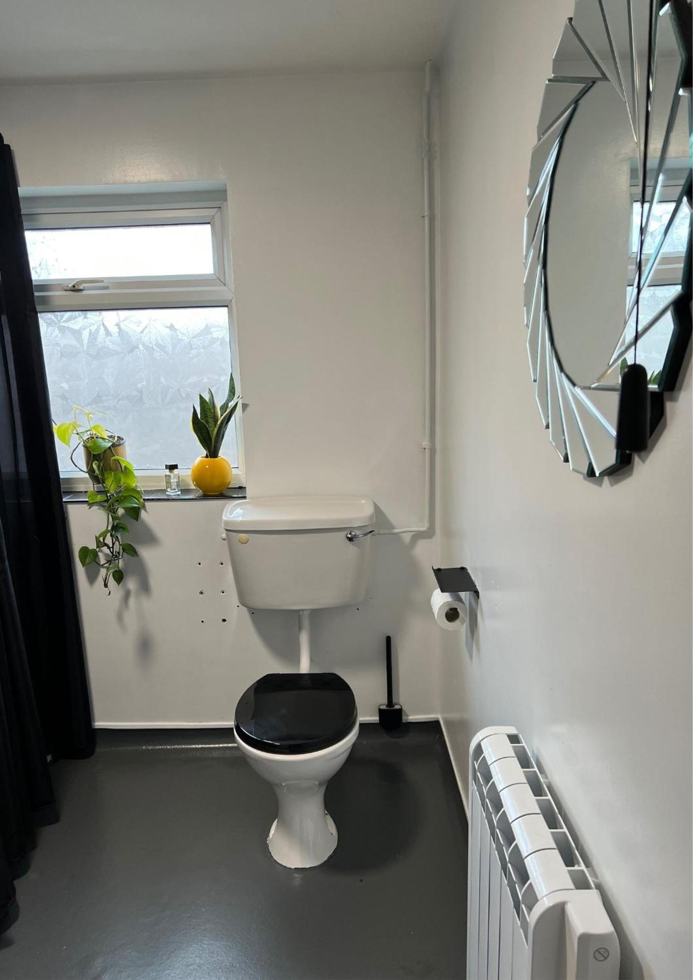 Double Room In Great Barr Near M5 - M6 - Parking - Tv Bed-Garden Бирмингем Экстерьер фото