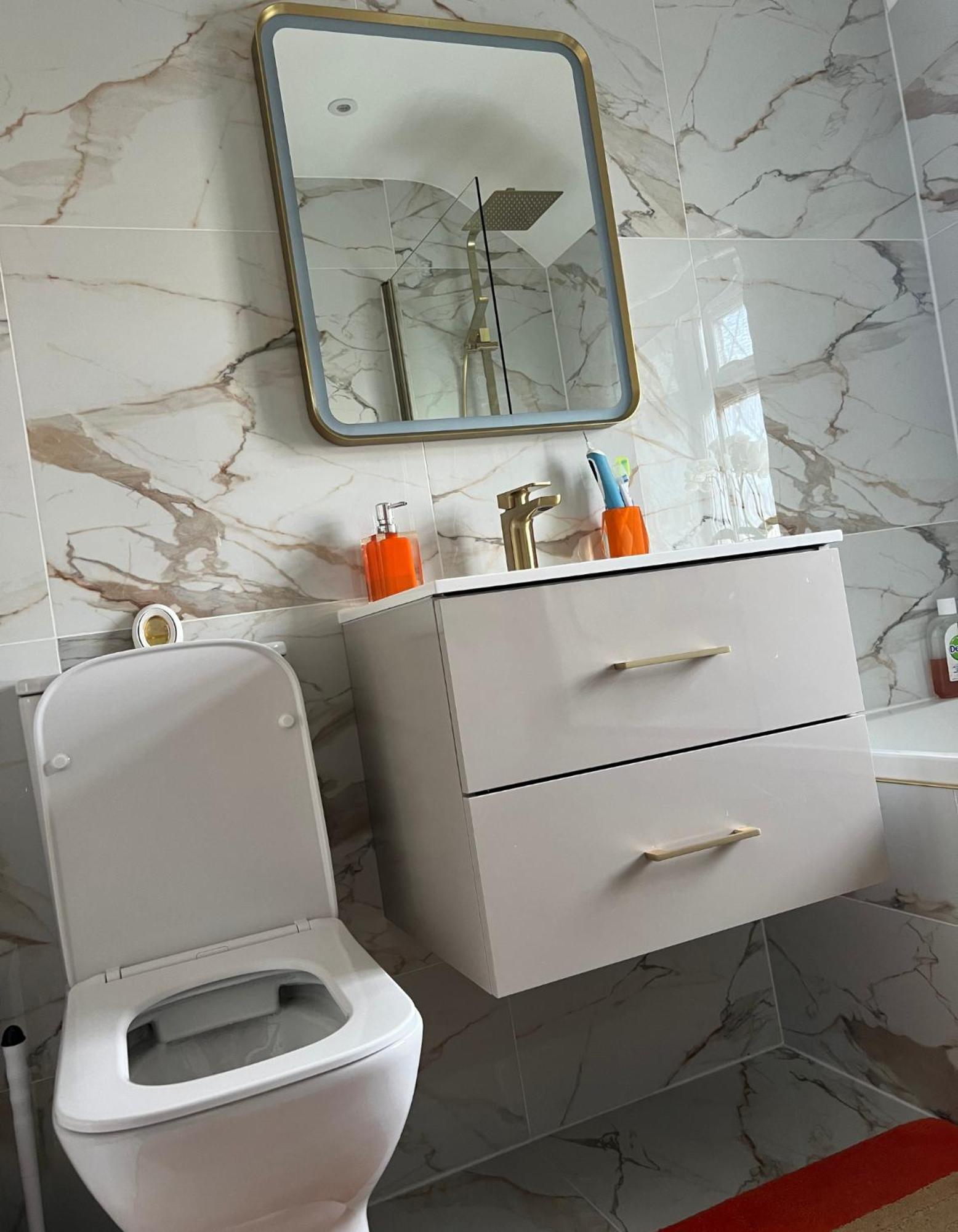 Double Room In Great Barr Near M5 - M6 - Parking - Tv Bed-Garden Бирмингем Экстерьер фото