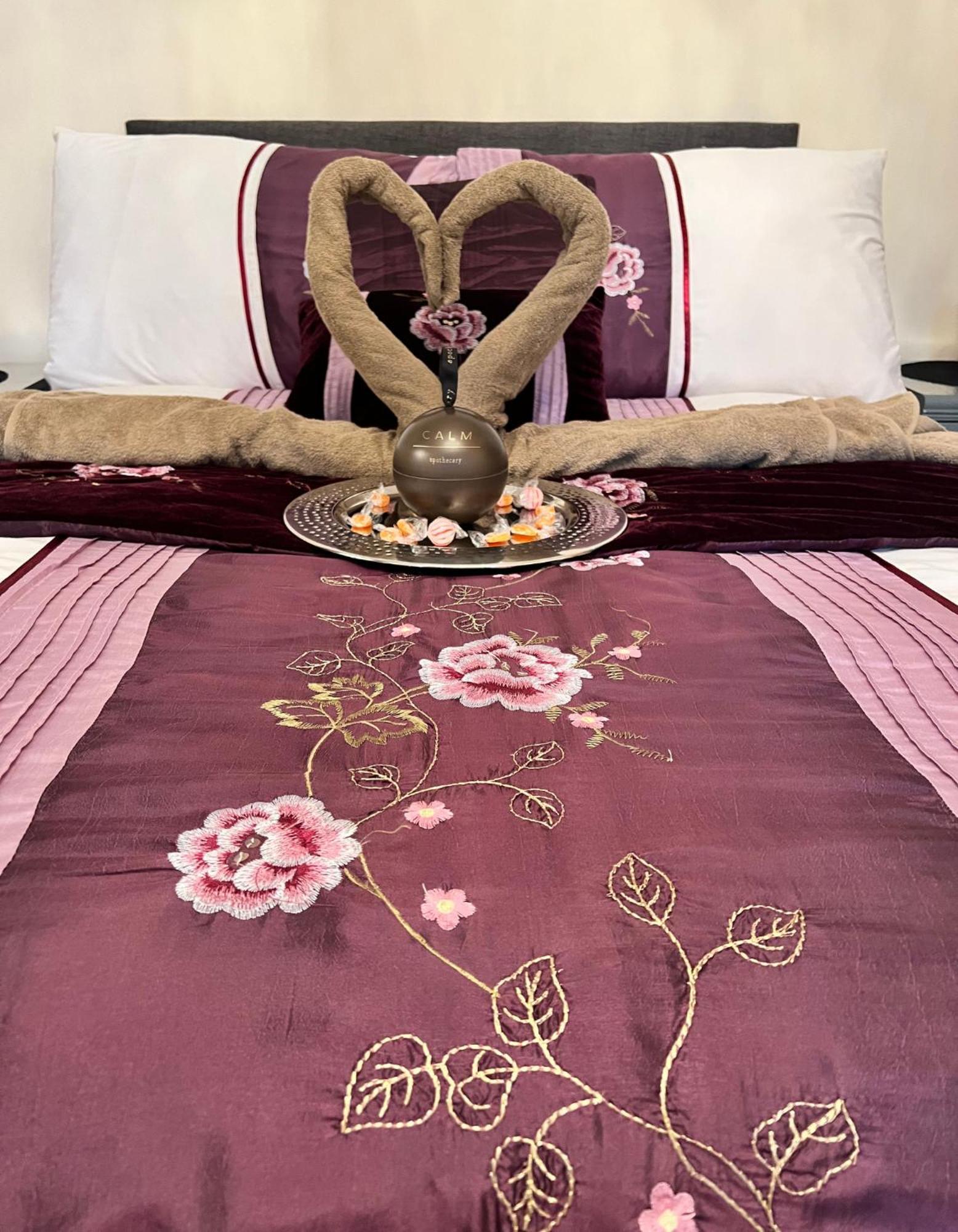 Double Room In Great Barr Near M5 - M6 - Parking - Tv Bed-Garden Бирмингем Экстерьер фото